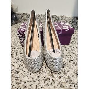 Forever Karra-54 Silver Flats sz 5